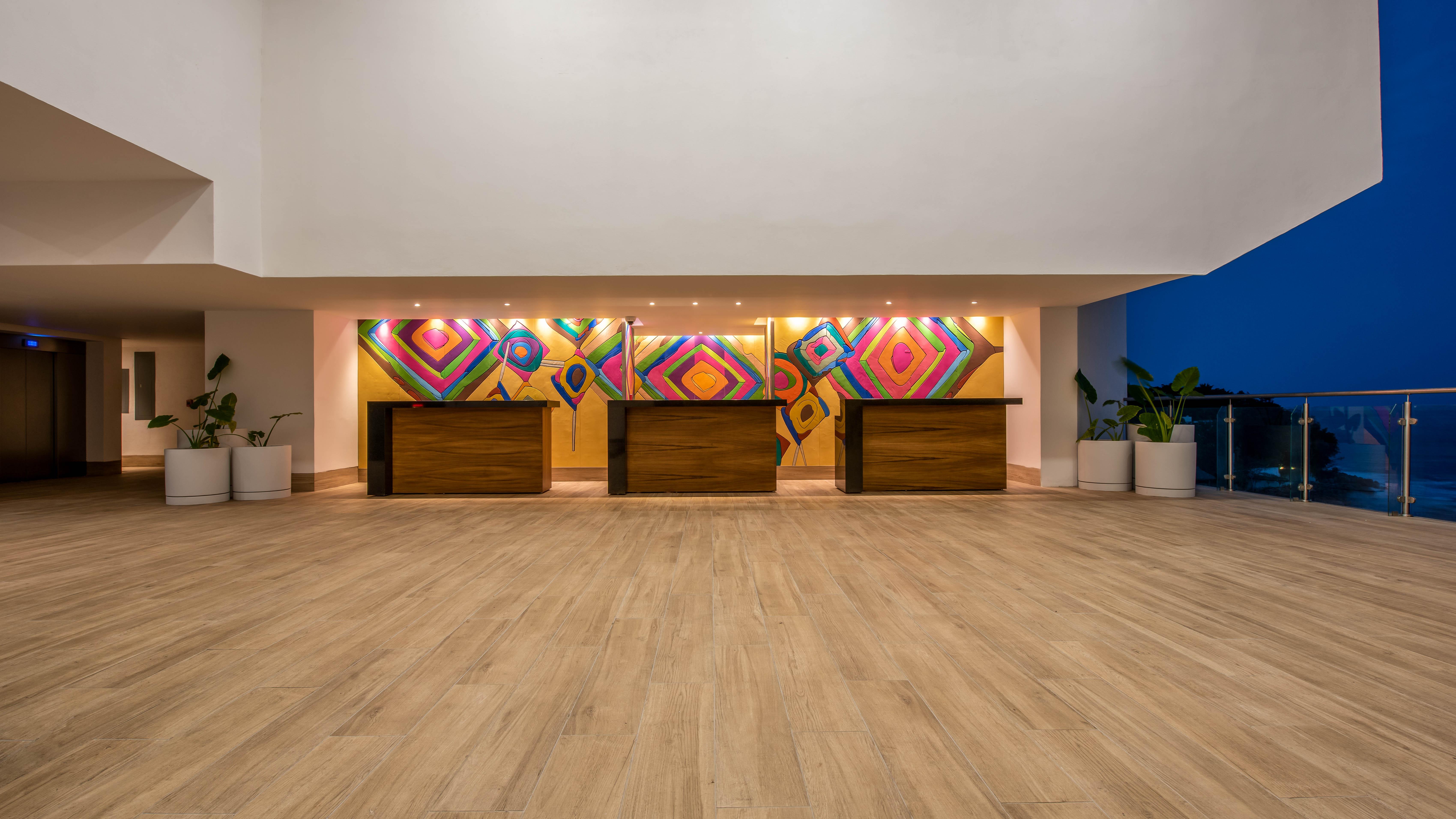 Grand Park Royal Puerto Vallarta Exteriér fotografie Hotel's lobby